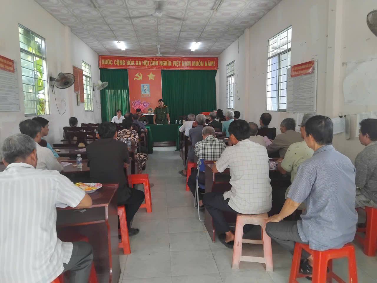Xã Nhị Long tăng cường phổ biến tuyên truyền pháp luật cho người dân