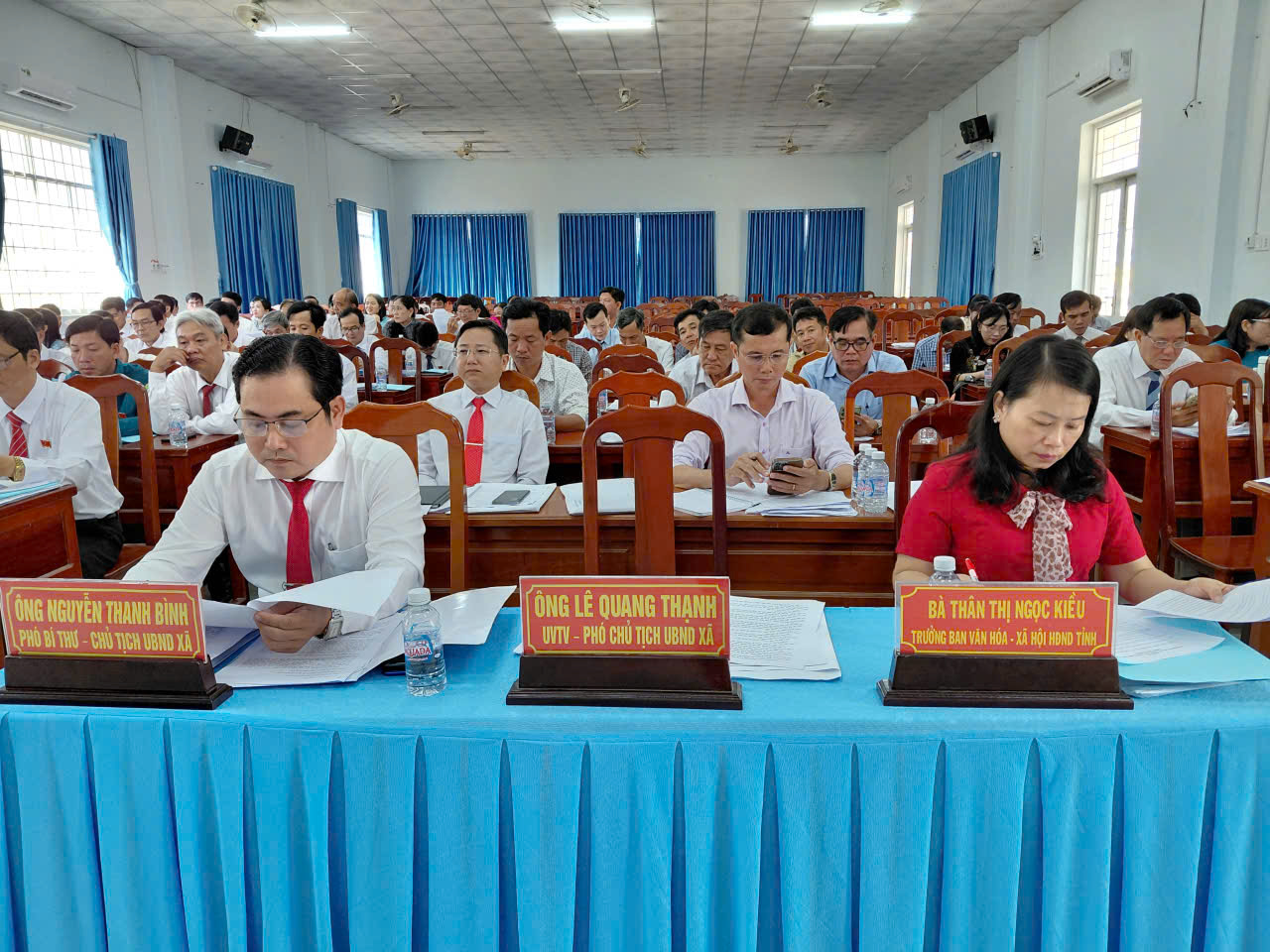 Kỳ họp thứ tư Hội đồng nhân dân xã Nhị Long 