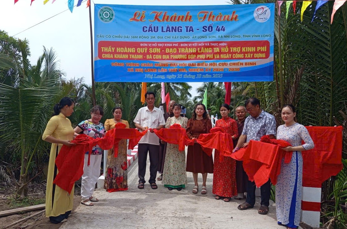 Nhị Long khánh thành cầu giao thông nông thôn